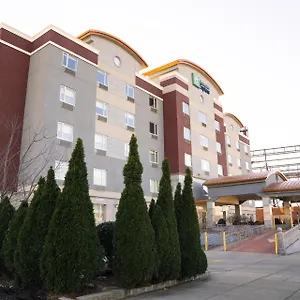 2* Hotel Express Maspeth By Ihg