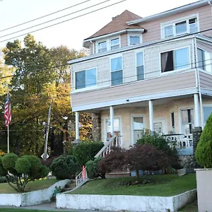 2* Bed & Breakfast Harbor House